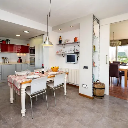 Ginesteres By Interhome בית נופש *