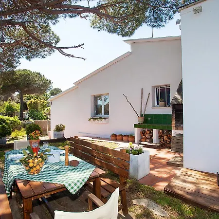 Сasa de vacaciones Ginesteres By Interhome Argentona