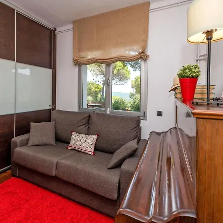 בית נופש Ginesteres By Interhome *